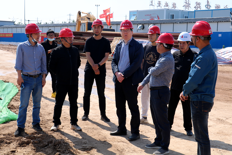 金寨縣委常委、常務副縣長汪洪濤一行到史河（金寨段）防洪提升工程-7#防汛大橋項目調(diào)研指導工作