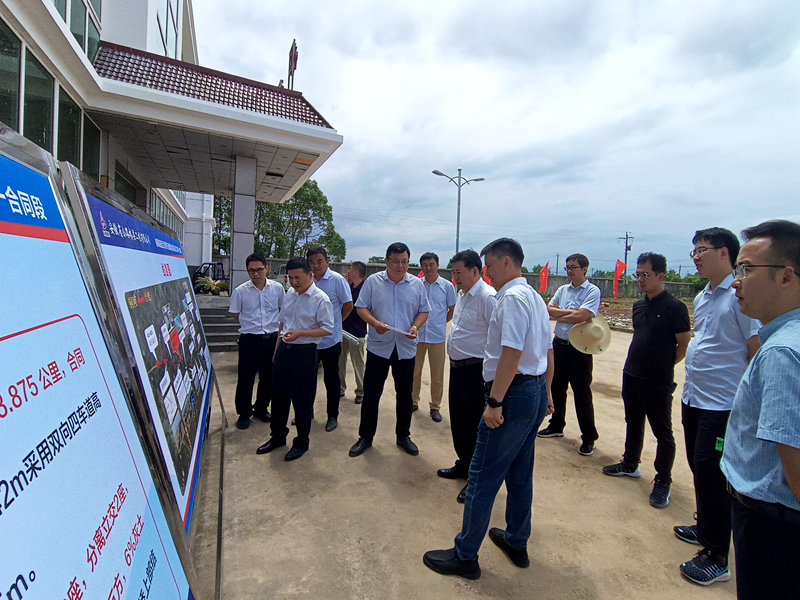 省鐵投公司副總經(jīng)理、蕪銅公路公司、皖江公司董事長(zhǎng)劉允超一行到銅商高速項(xiàng)目調(diào)研指導(dǎo)工作1