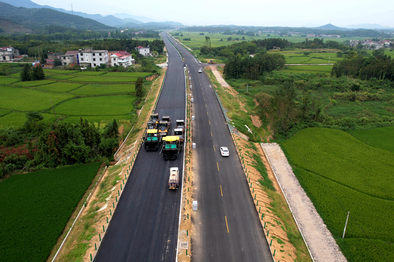 【路橋“競”行時】G530查橋至牛磯段:用心用力加速“皖贛”交通互聯(lián)4