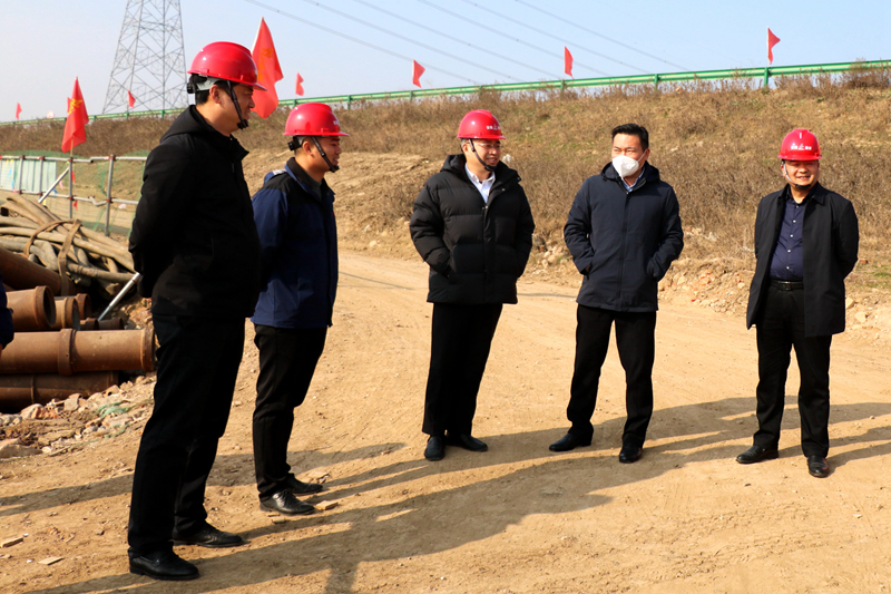 公司黨委書記、董事長錢申春調(diào)研S247（圍烏路）改建工程四期項目建設(shè) (2)
